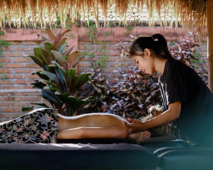 Owa Lodge Areguling Kuta  Екстериор снимка