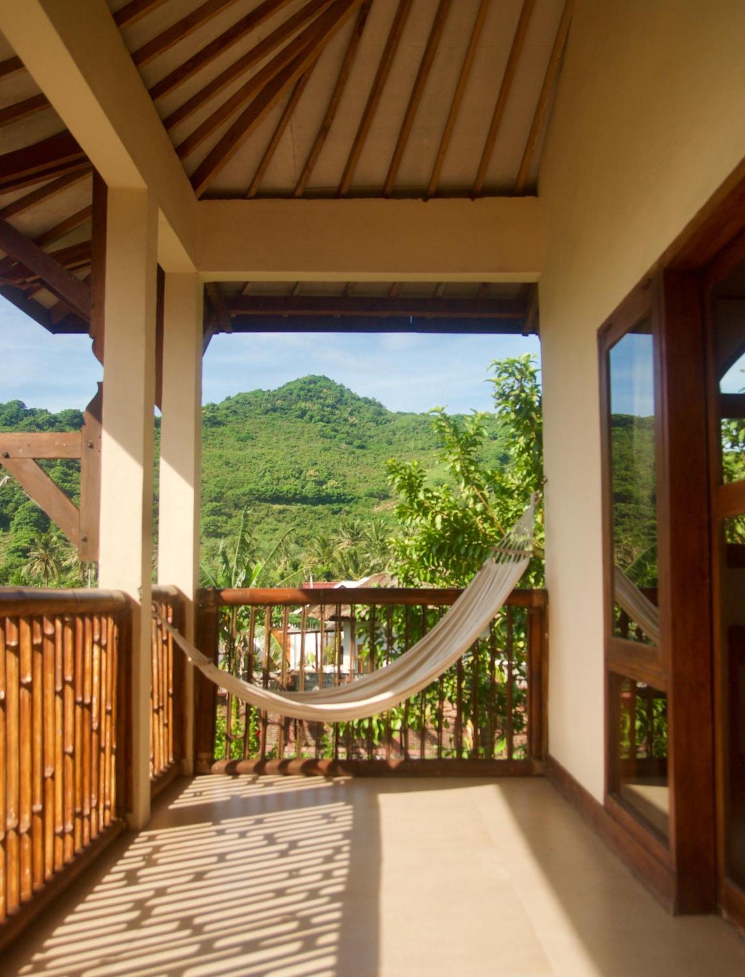 Owa Lodge Areguling Kuta  Стая снимка