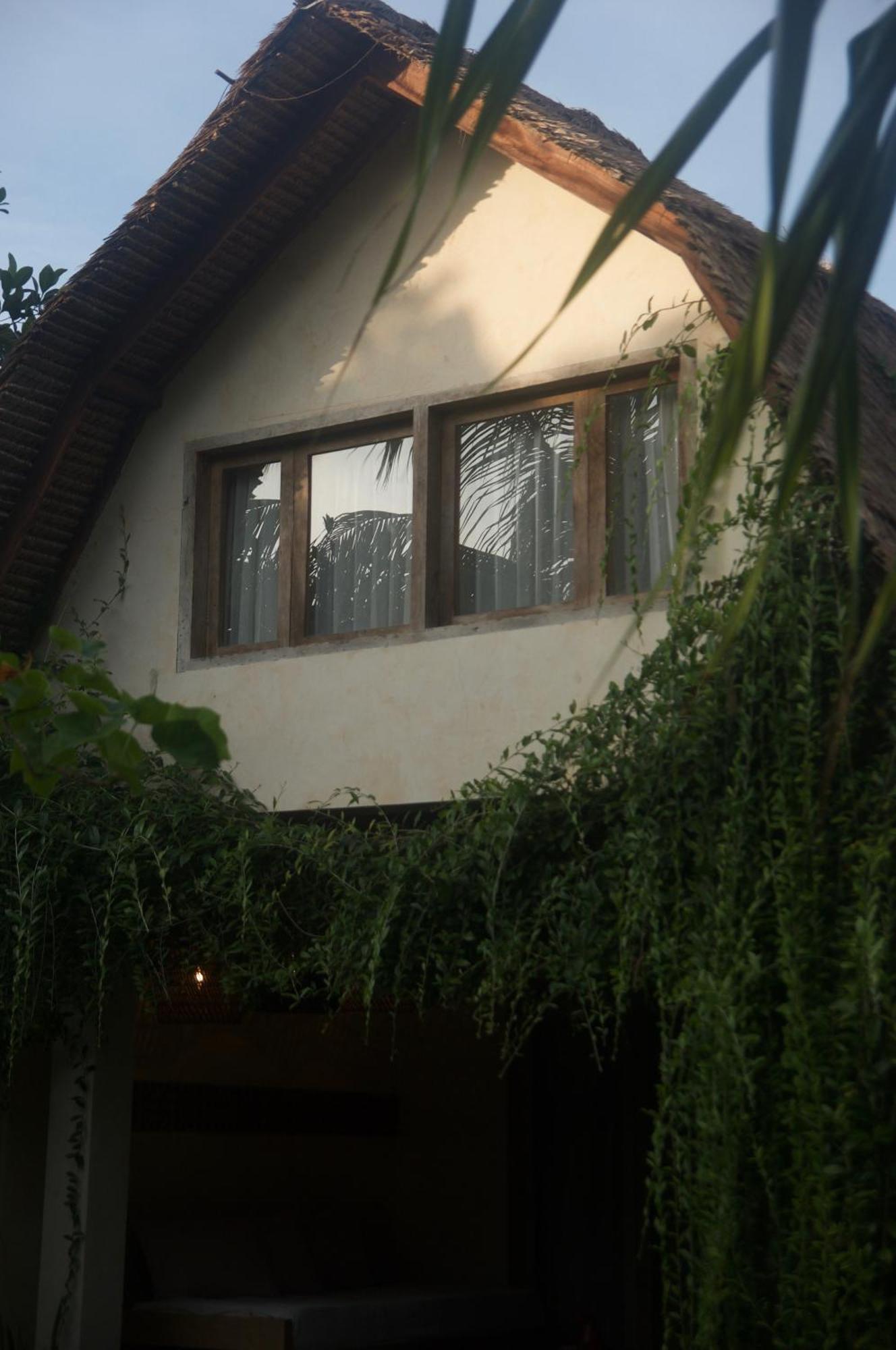 Owa Lodge Areguling Kuta  Екстериор снимка