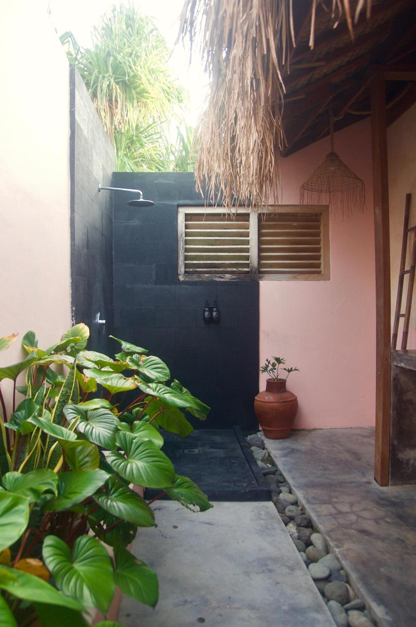 Owa Lodge Areguling Kuta  Стая снимка